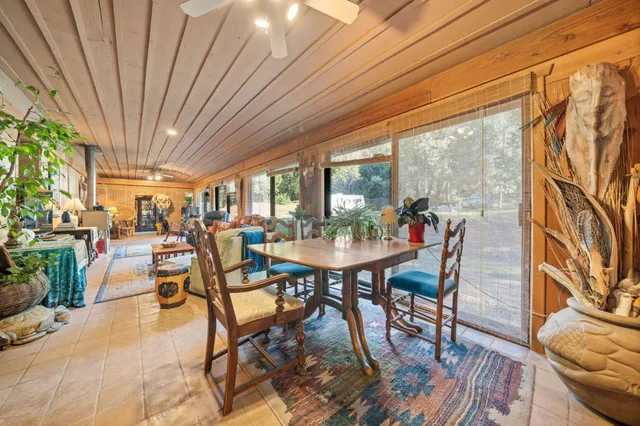 a view of a backyard of the house