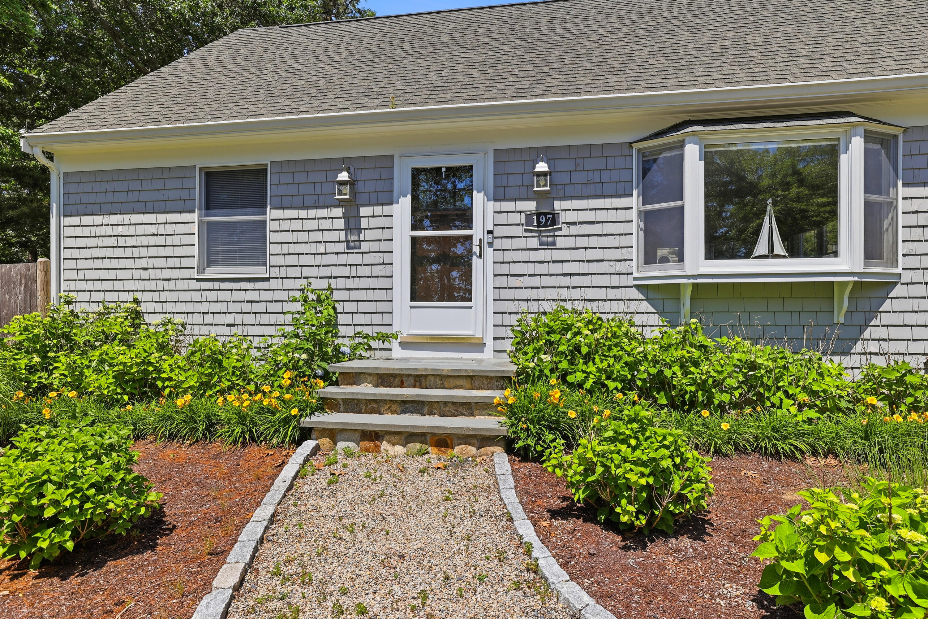 197 Monomoscoy Road Mashpee, MA 02649 - Photo 17 of 50 08-197 Monomoscoy New Exteriors-9