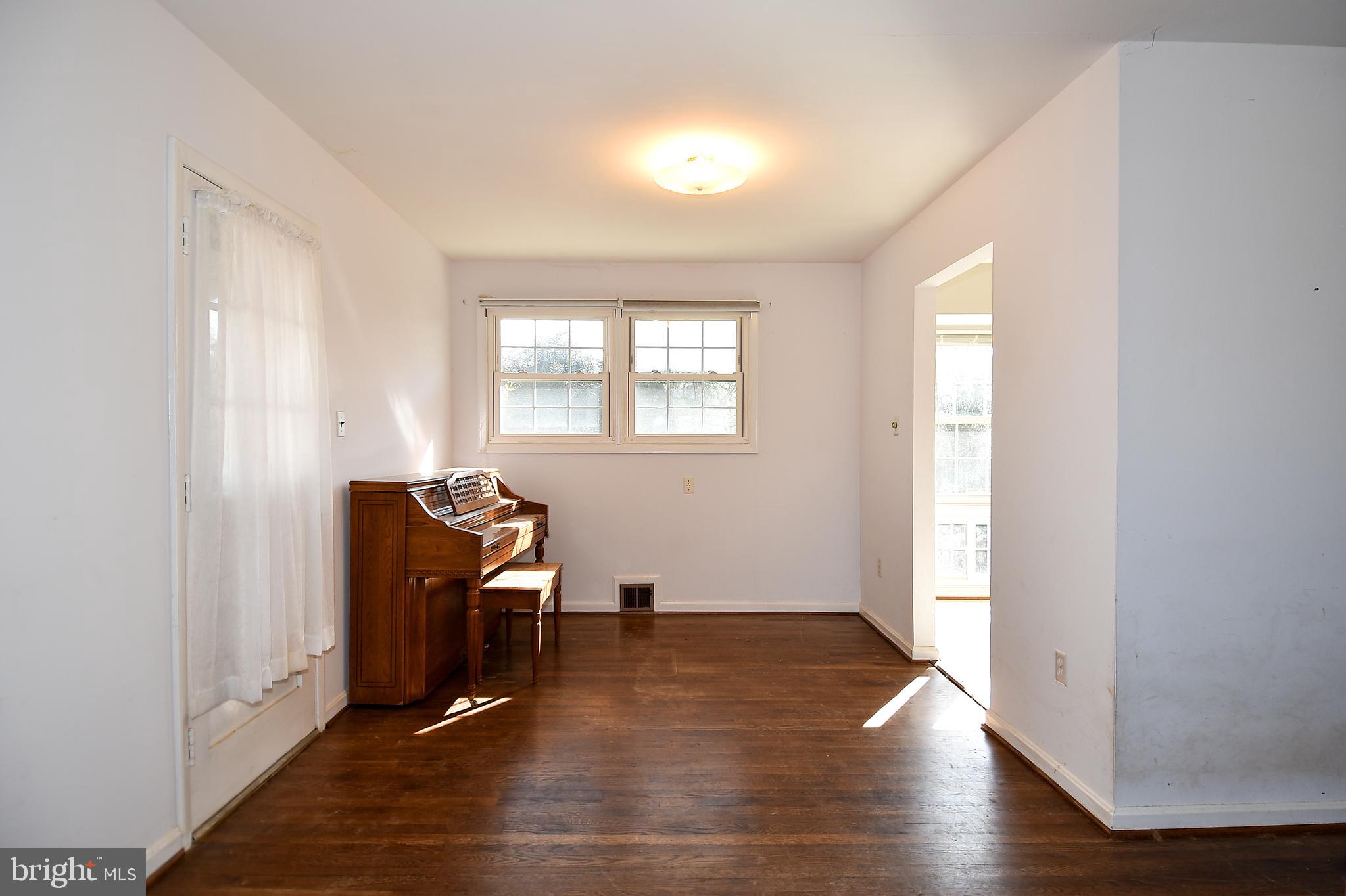 4108 Havard Street Silver Spring, MD 20906 - Photo 9 of 39 Gallery Image 9