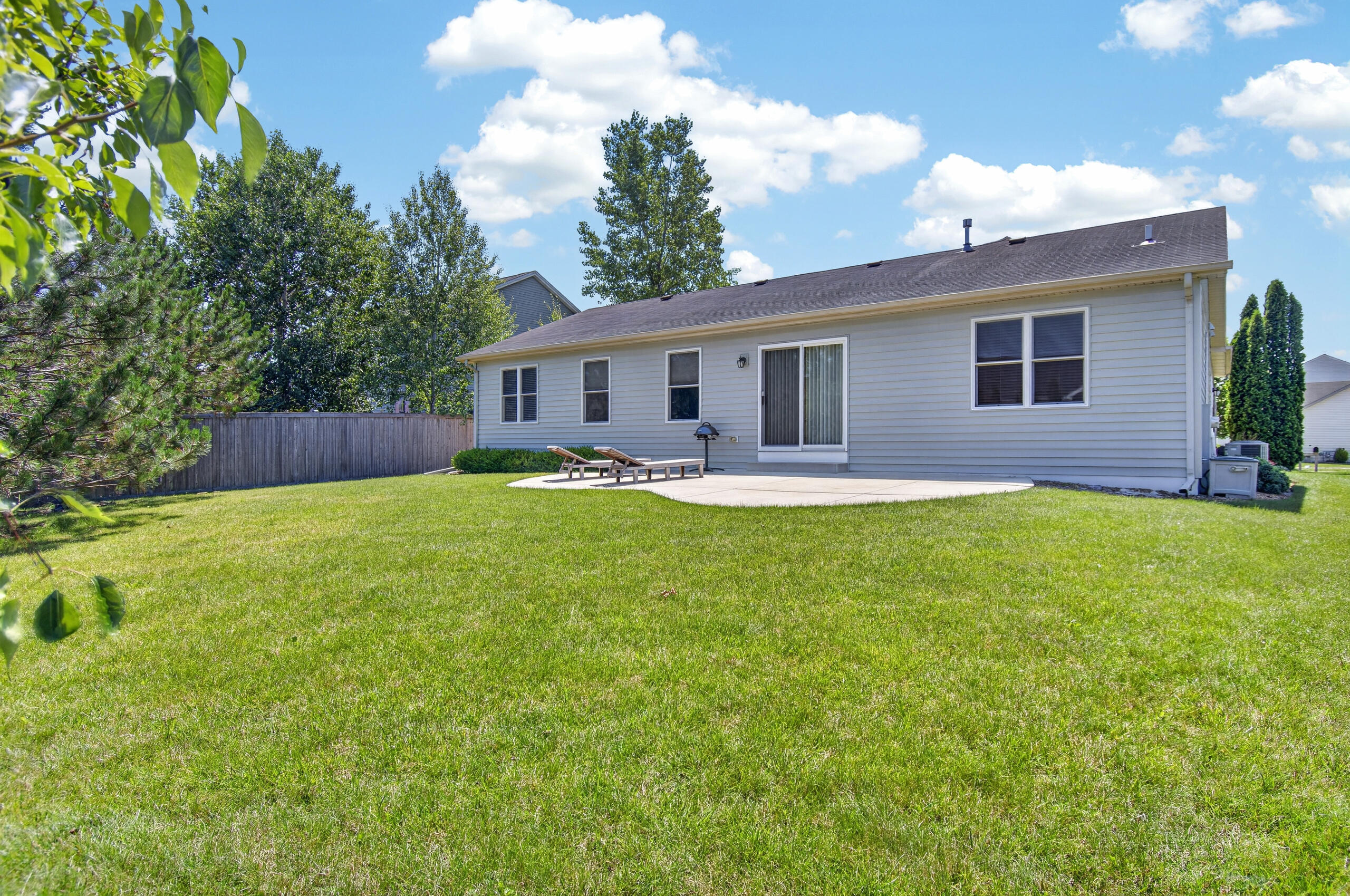 9300 63rd Street Kenosha, WI 53142 - Photo 24 of 24 IMG_4696