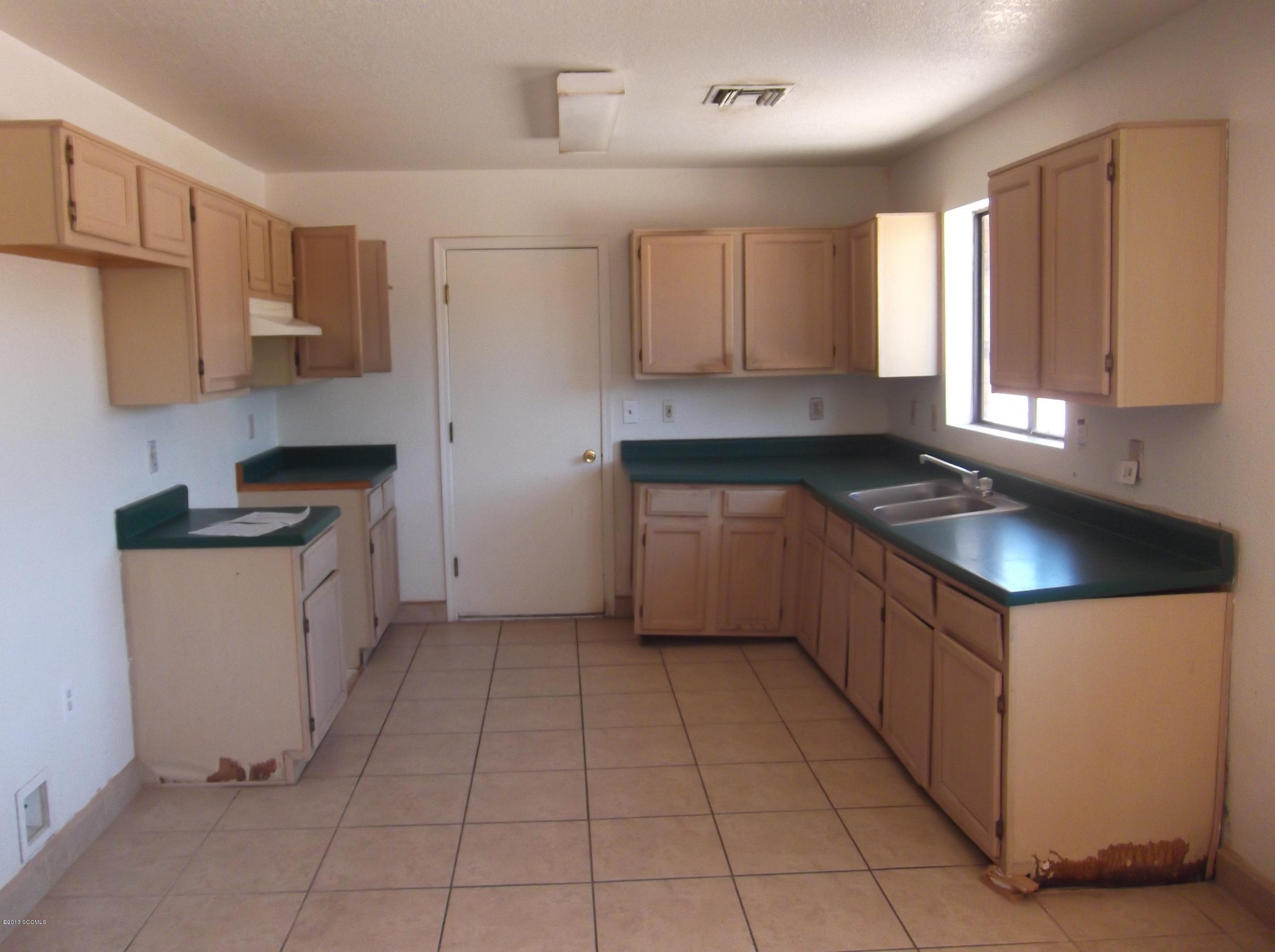 901 Paseo Comanche Rio Rico, AZ 85648 - Photo 4 of 12