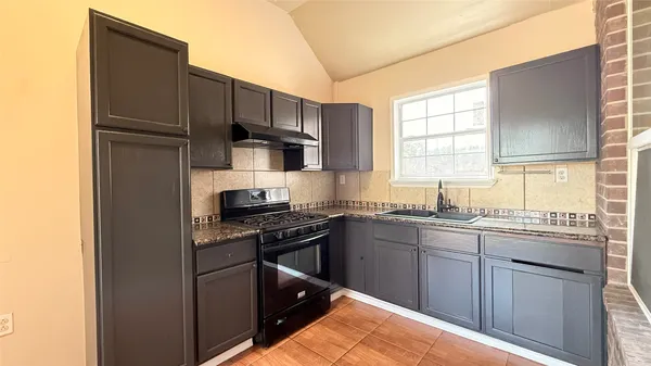 $2,950 | 5623 Maverick Bend Lane, Missouri City, TX 77459