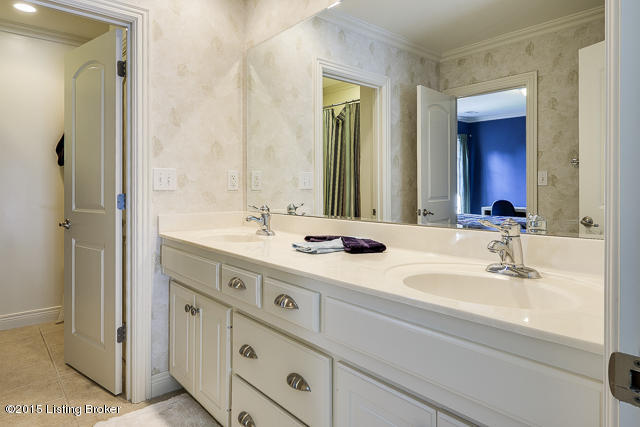13325 Ridgemoor Drive Prospect, KY 40059 - Photo 24 of 38 1 of 2 upstairs bathrooms