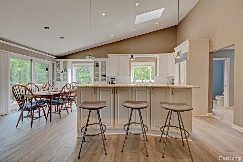 1692 Edinborough Drive Rochester Hills, MI 48306 - Photo 10 of 53