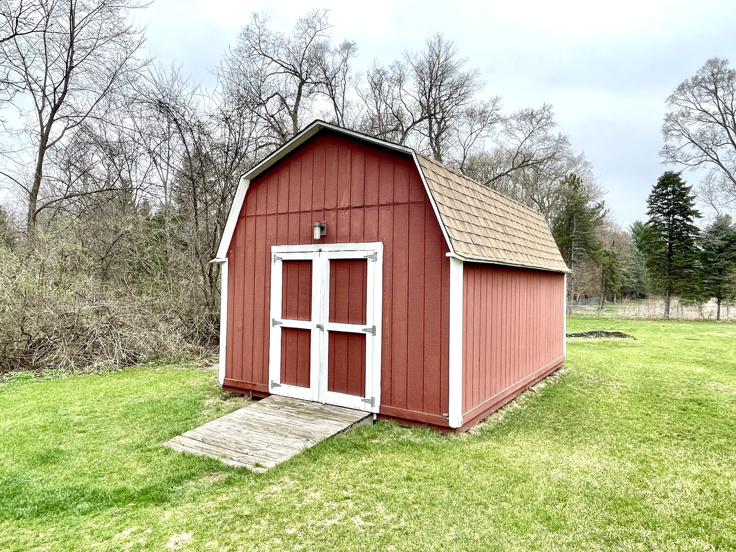 38W480 McDonald Road Elgin, IL 60124 - Photo 12 of 15