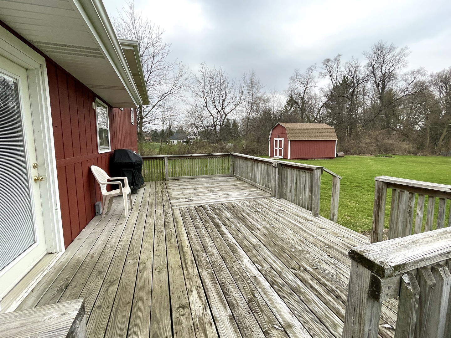 38W480 McDonald Road Elgin, IL 60124 - Photo 13 of 15