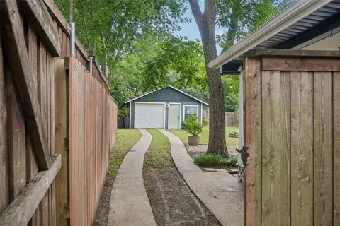 $640,000 | 8914 Diceman Drive, Dallas, TX 75218