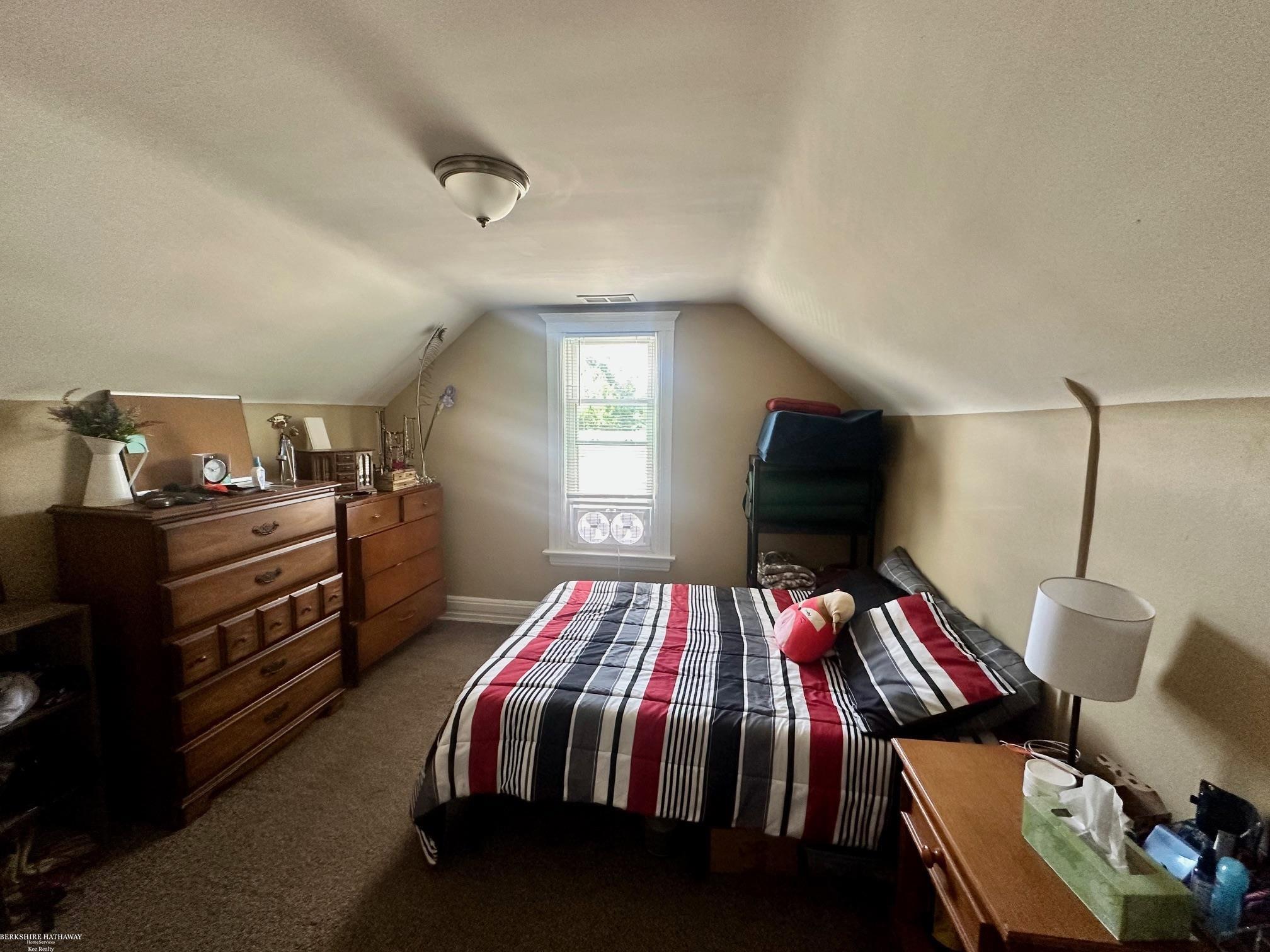 19336 Martin Road Roseville, MI 48066 - Photo 15 of 18 50152899-909862d7-215d-4aa4-ab54-0848bf801498.JPG