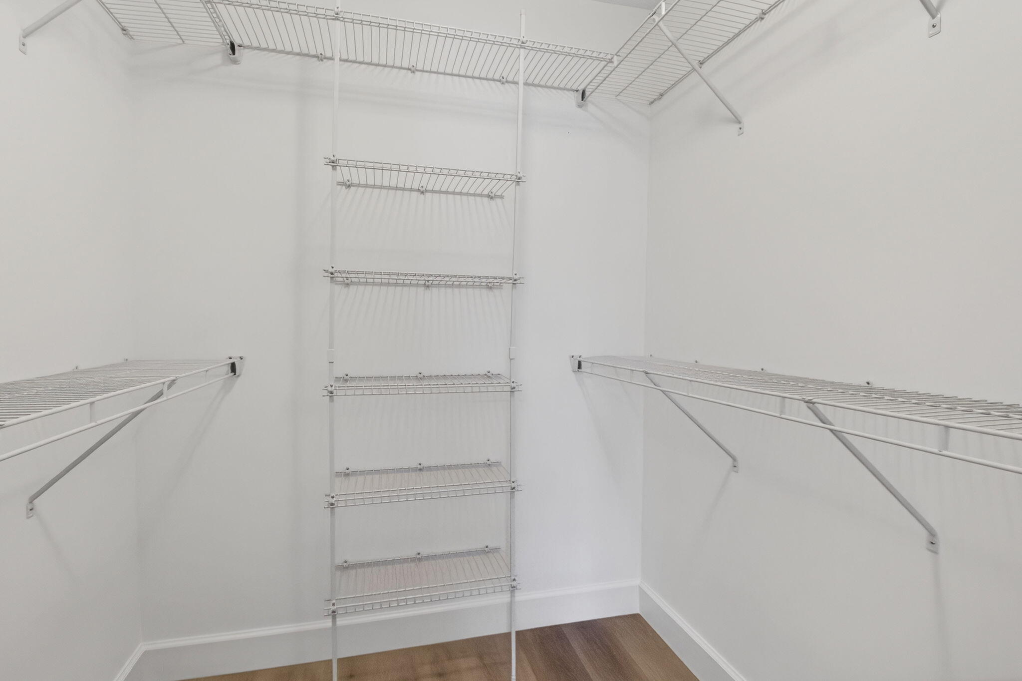 2871 North Ocean Boulevard, Unit V143 Boca Raton, FL 33431 - Photo 13 of 40 Primary Closet
