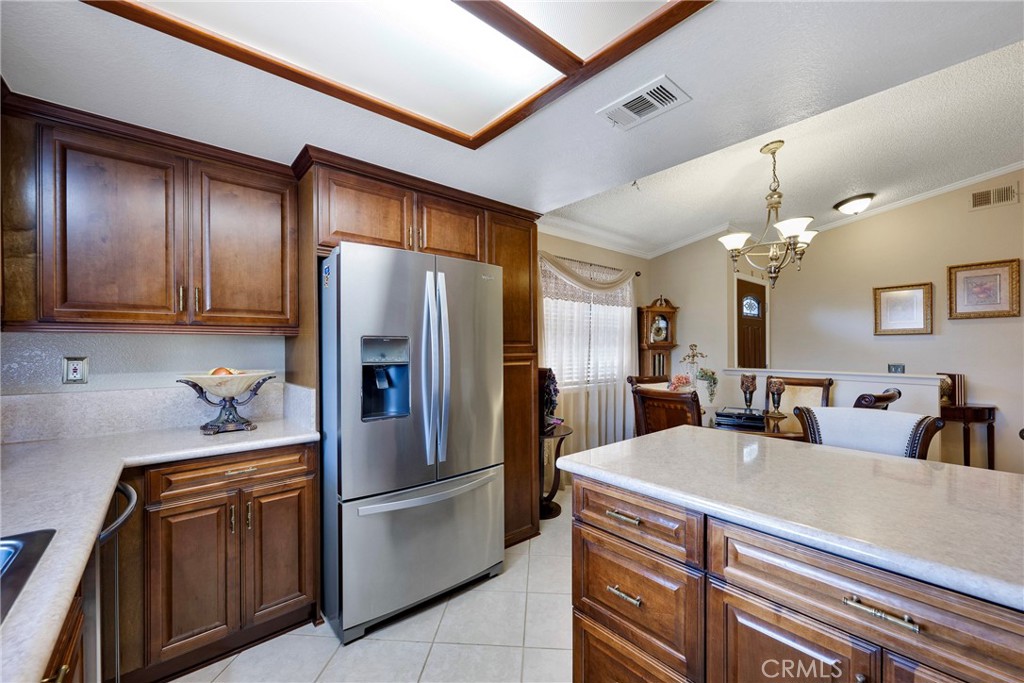 285 Flicker Way Perris, CA 92571 - Photo 13 of 42