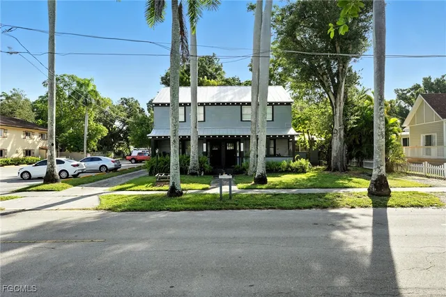 $850,000 | 1531-1533 Hough Street, Fort Myers, FL 33901