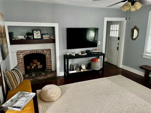 $850,000 | 1531-1533 Hough Street, Fort Myers, FL 33901