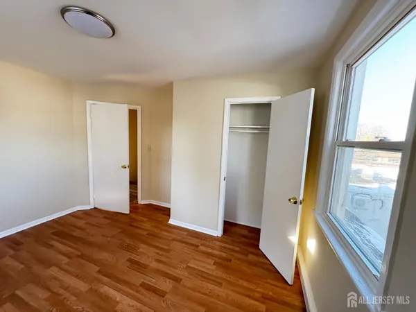 $1,850 | 11 South 10th Avenue, Unit 1, Highland Park, NJ 08904