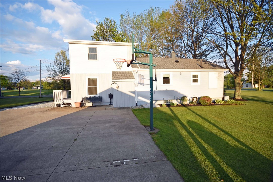 8114 Leatherman Road Wadsworth, OH 44281 - Photo 6 of 35