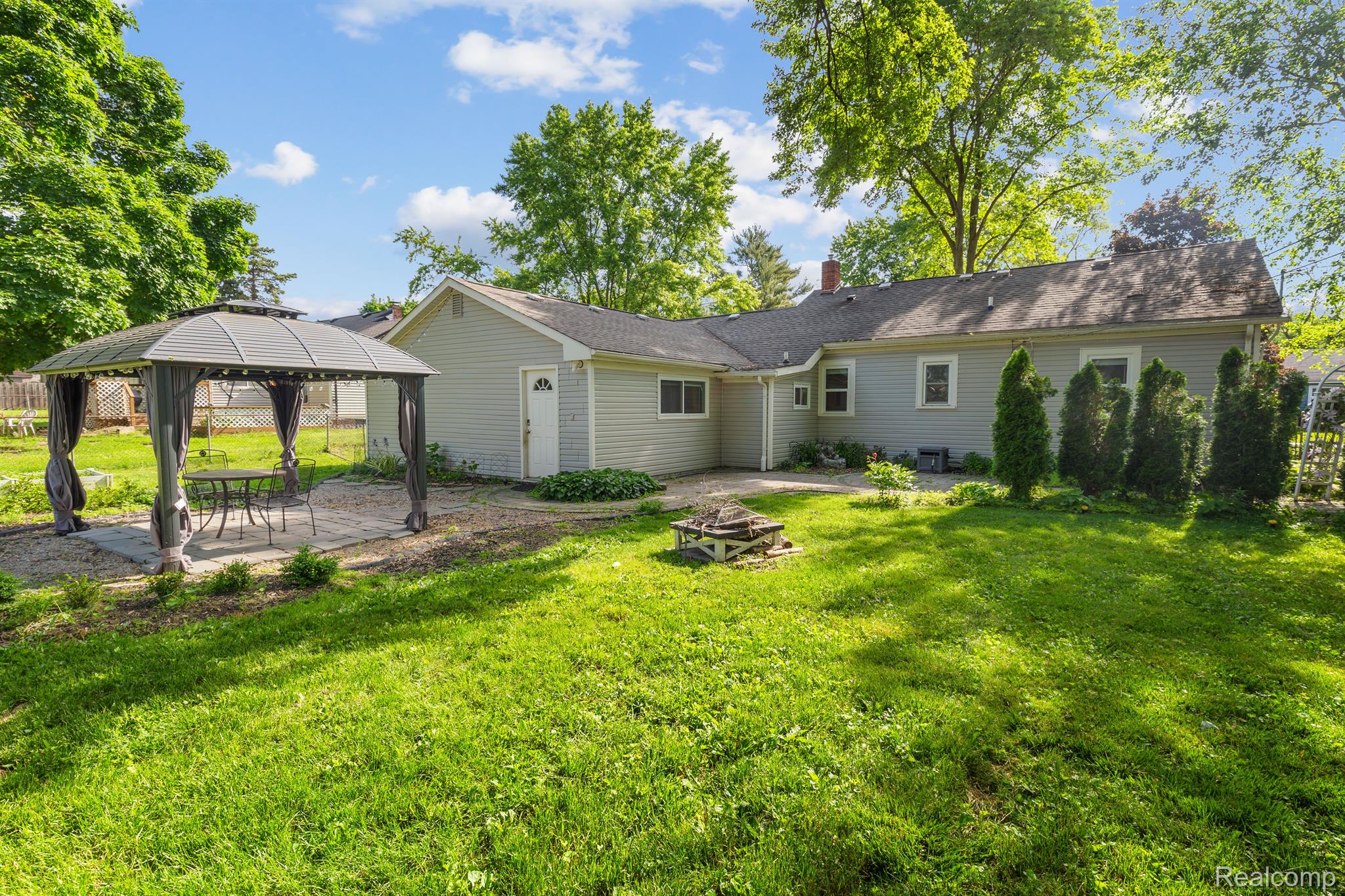 47101 Frederick Road Utica, MI 48317 - Photo 27 of 30 Gallery Image 27