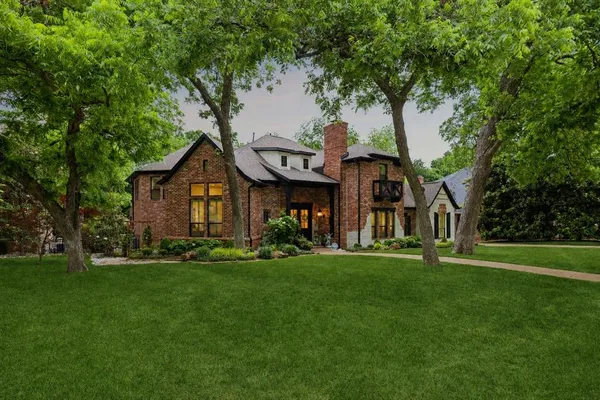 $2,250,000 | 1109 Pecan Hollow Trail, McKinney, TX 75072