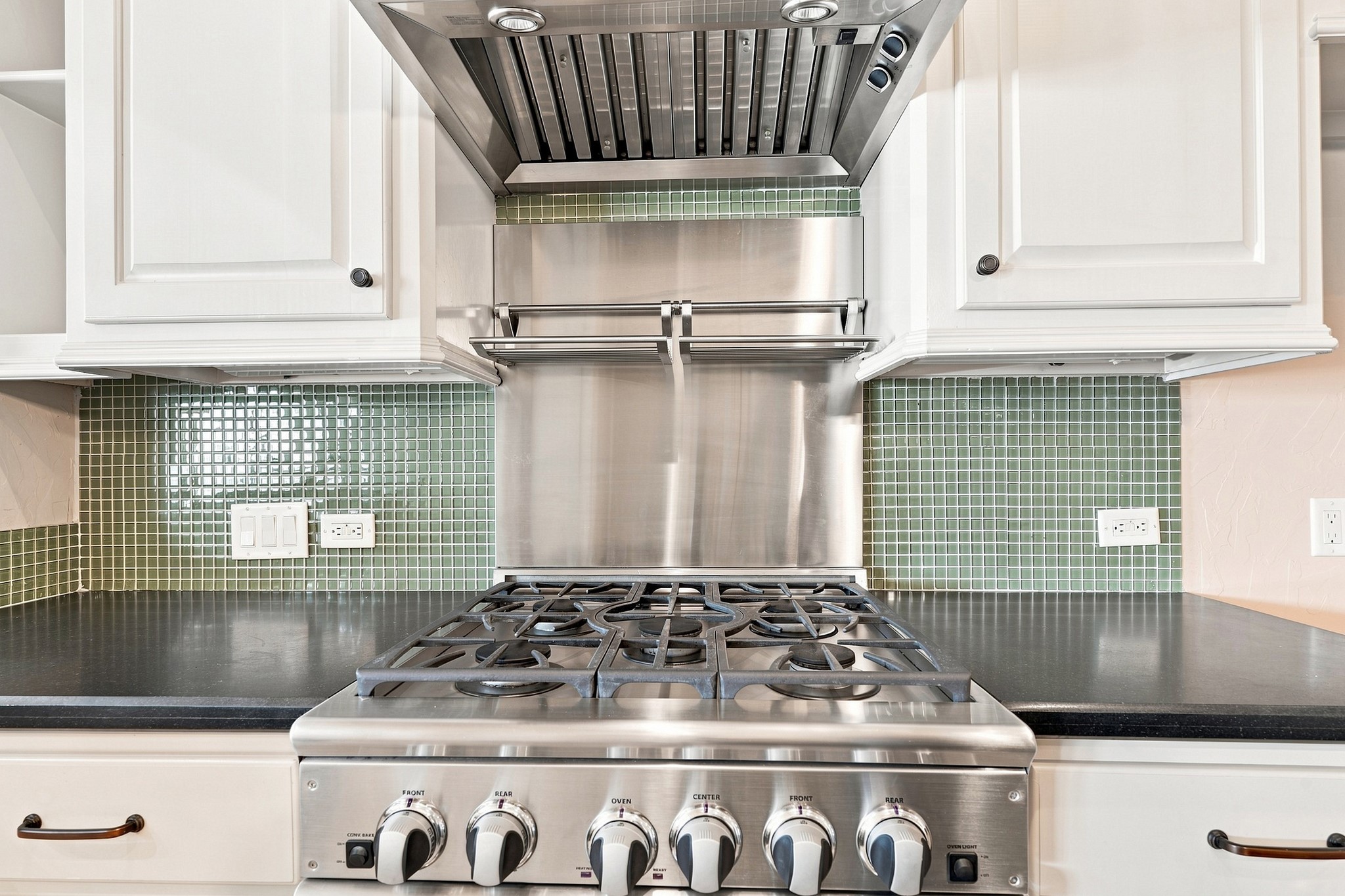 2904 Red Bluff Road Seabrook, TX 77586 - Photo 25 of 47 Gallery Image 25