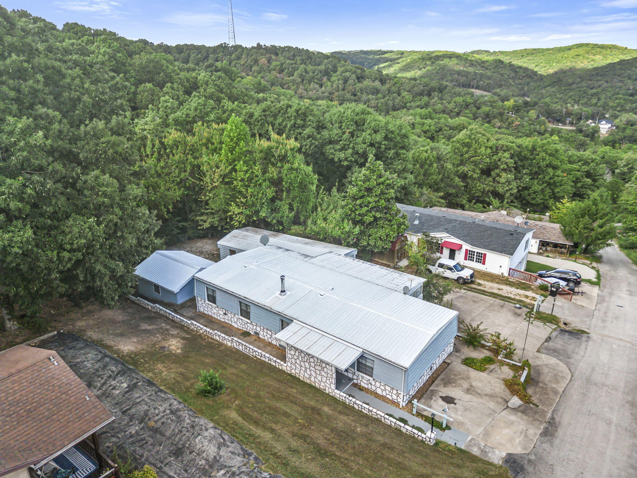 73 Stonemont Road Blue Eye, MO 65611 - Photo 40 of 45 73-Stonemont-Rd-Autumn-Lake-Escape