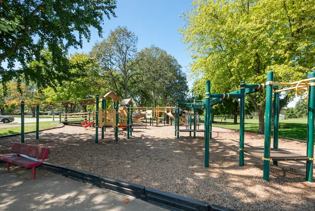 $149,000 | 417 Lakewood Boulevard, Park Forest, IL 60466