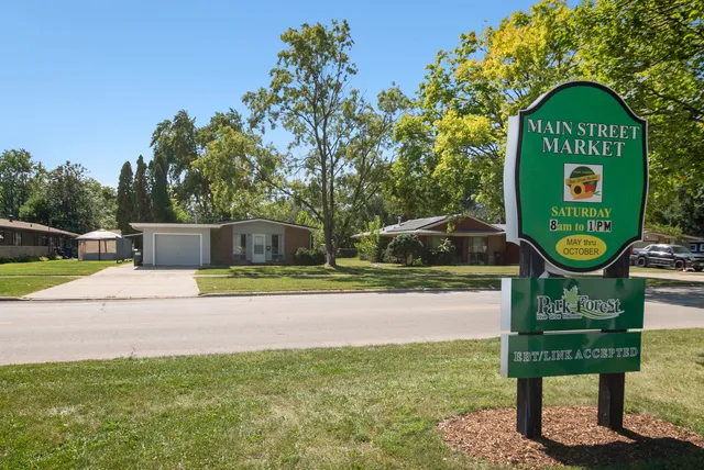 $149,000 | 417 Lakewood Boulevard, Park Forest, IL 60466