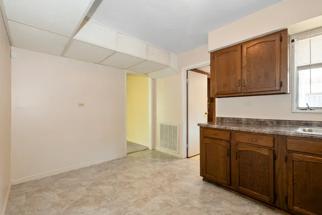 $149,000 | 417 Lakewood Boulevard, Park Forest, IL 60466