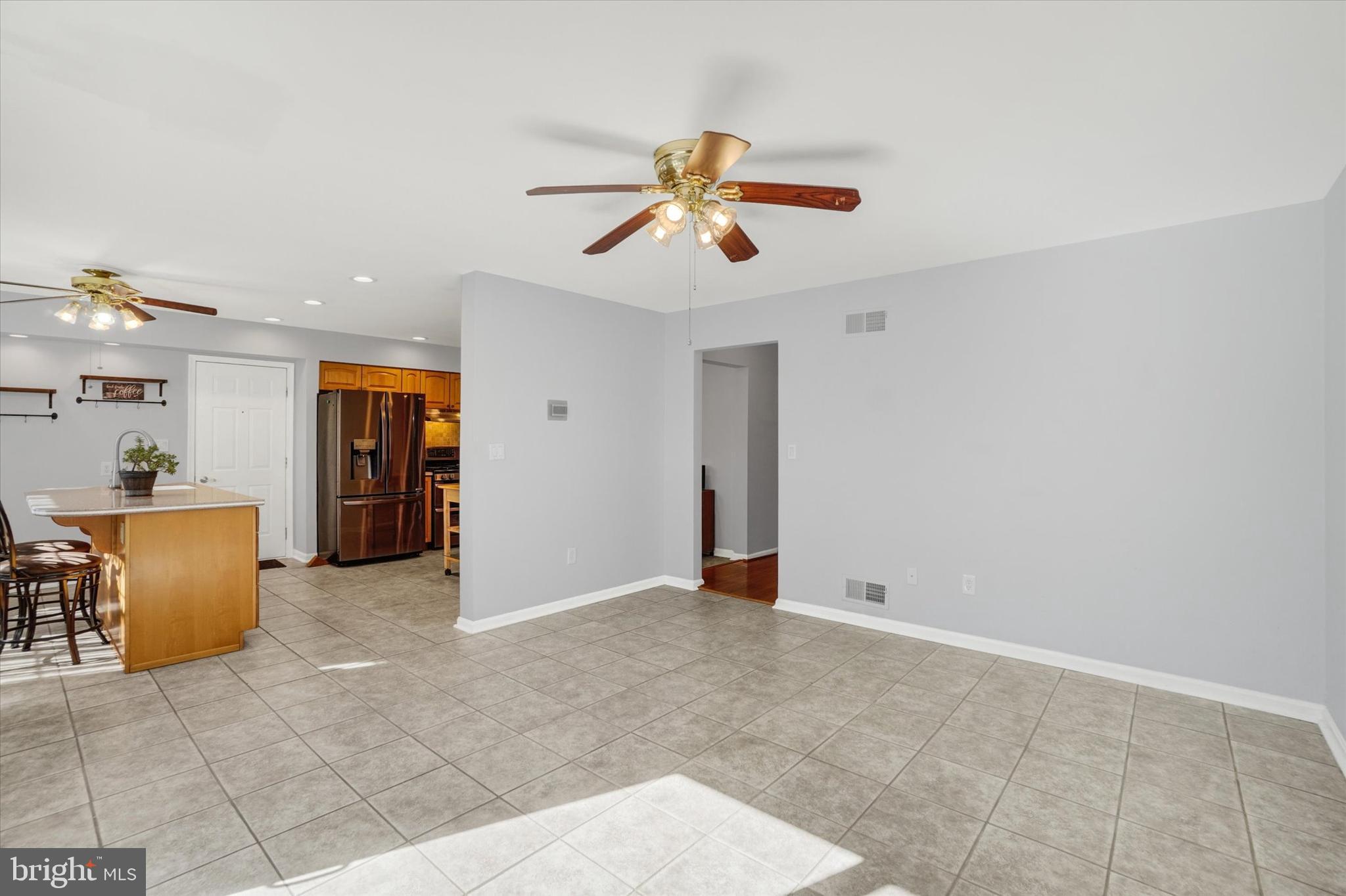 480 Hollow Road Stewartstown, PA 17363 - Photo 13 of 40 Dining room