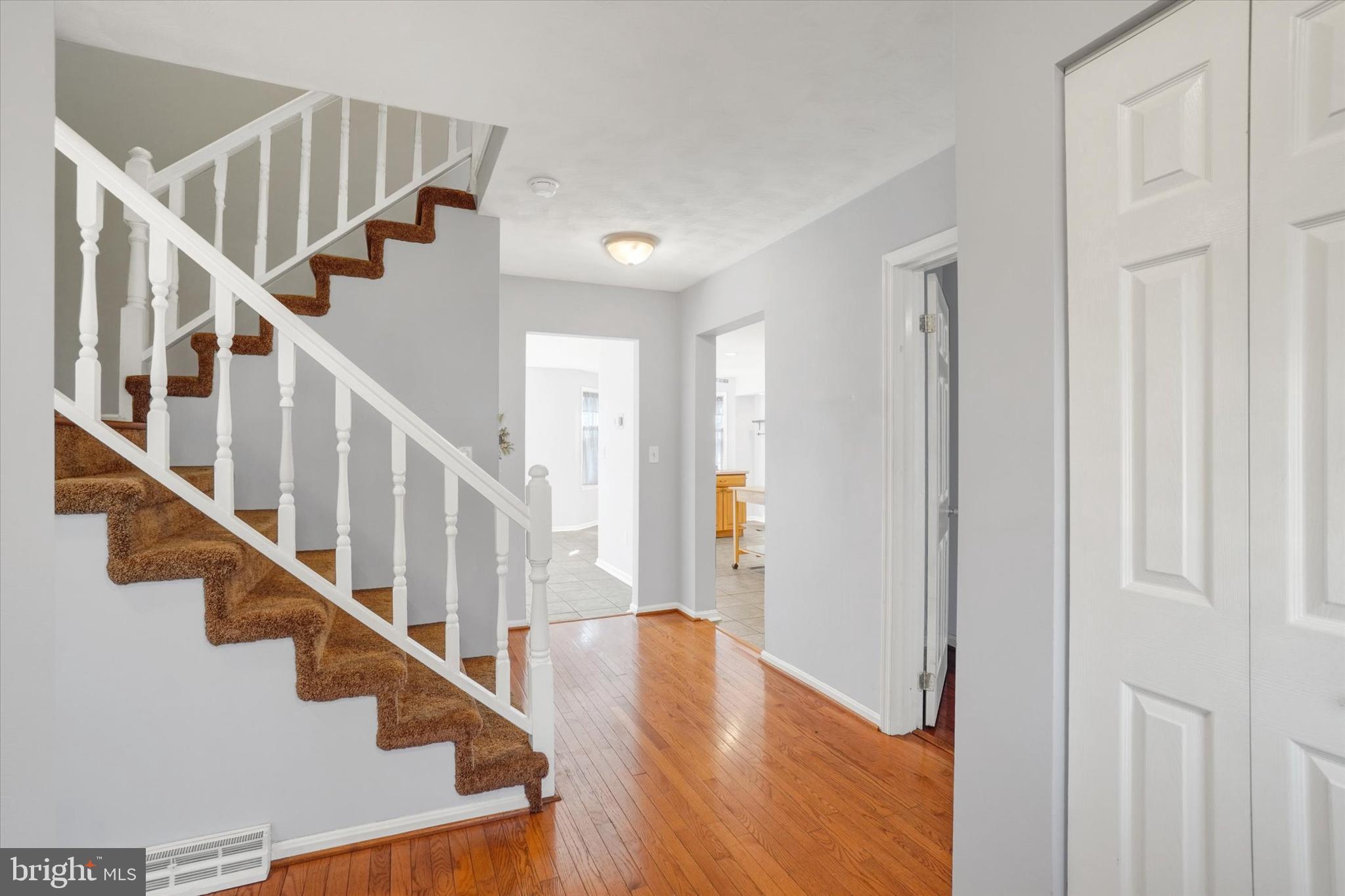 480 Hollow Road Stewartstown, PA 17363 - Photo 3 of 40