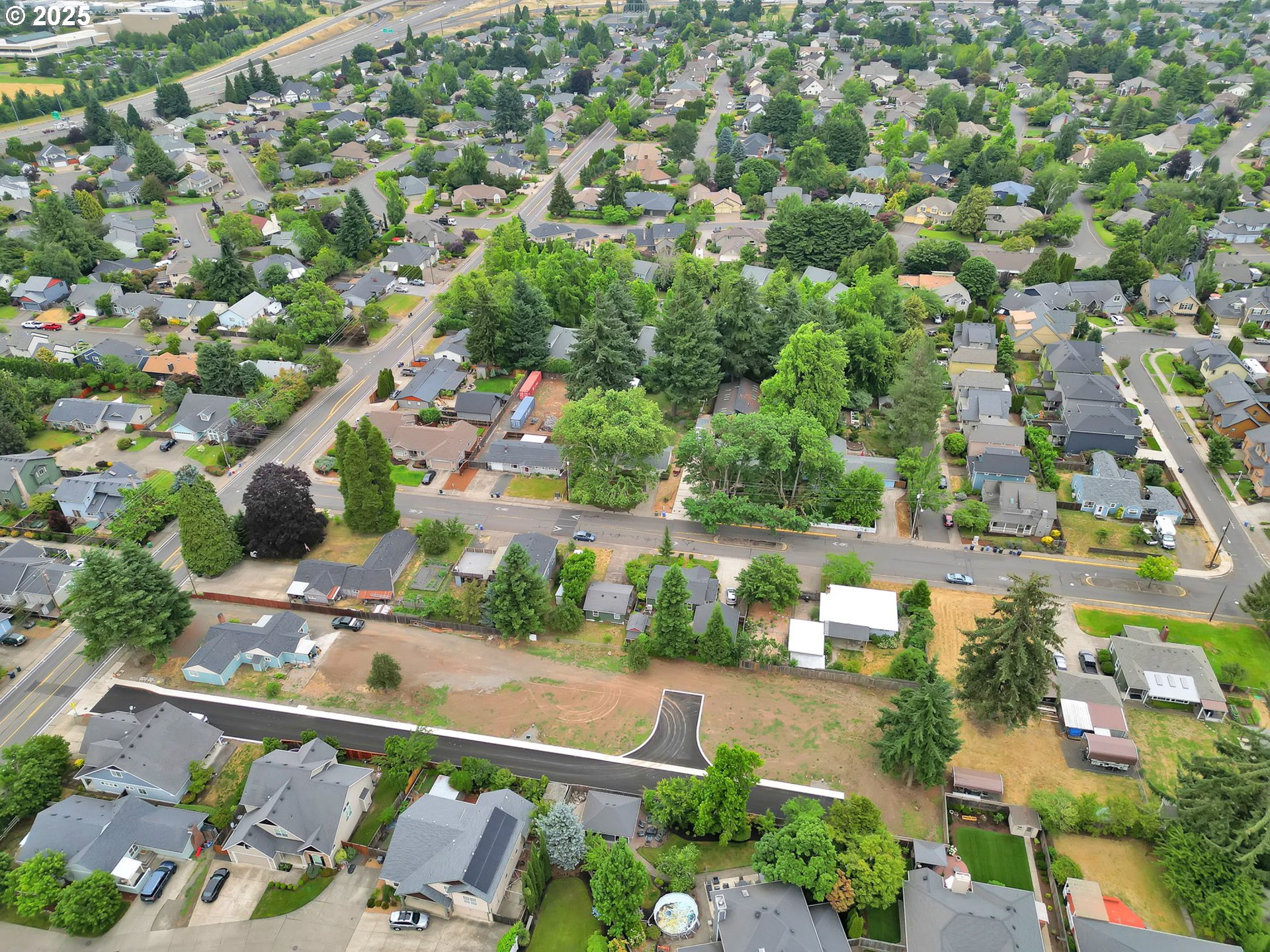 Sprig Lane Eugene, OR 97401 - Photo 7 of 9 Gallery Image 7