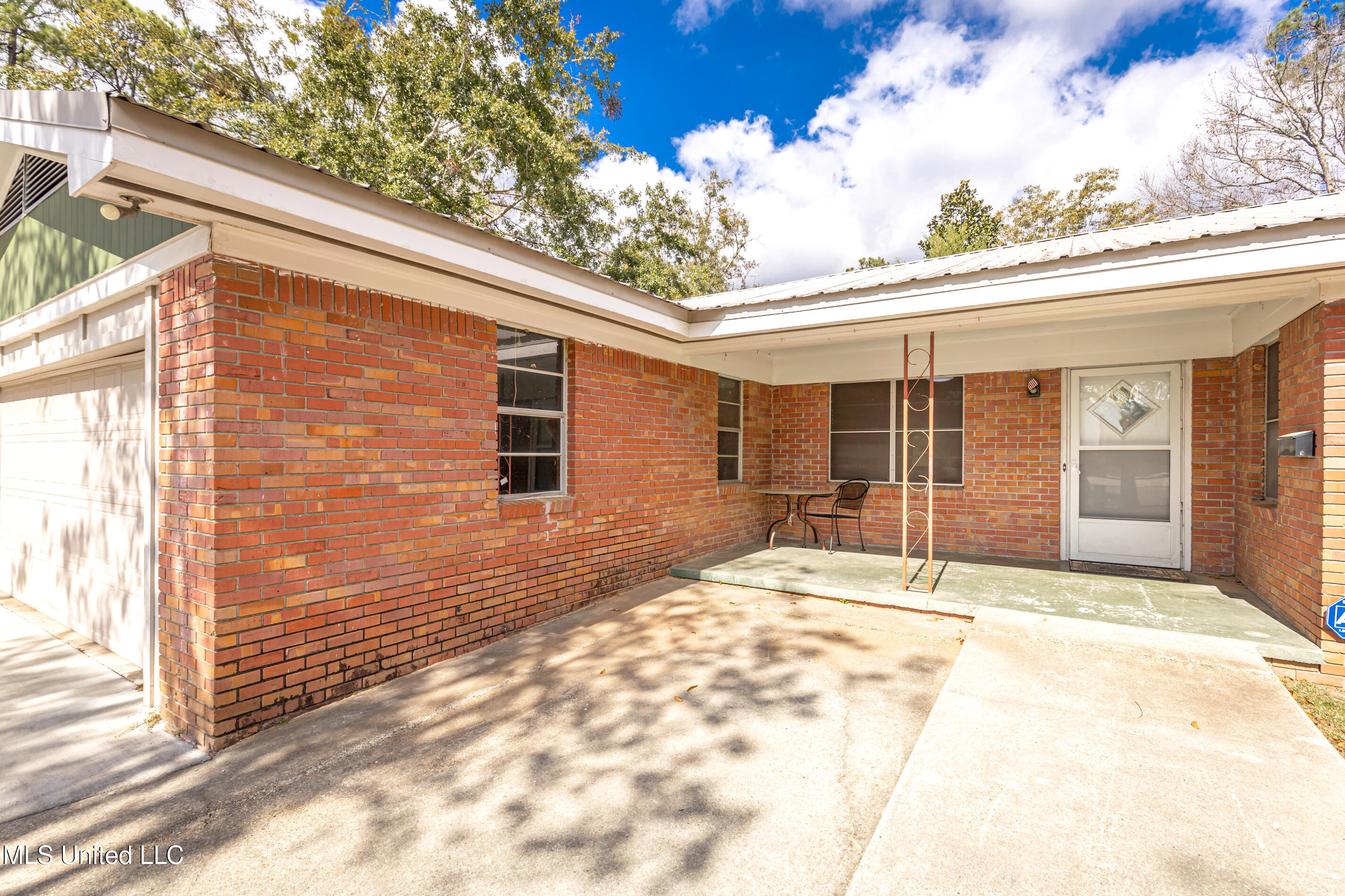 2408 Callie Road Gautier, MS 39553 - Photo 7 of 77 IMG_1247