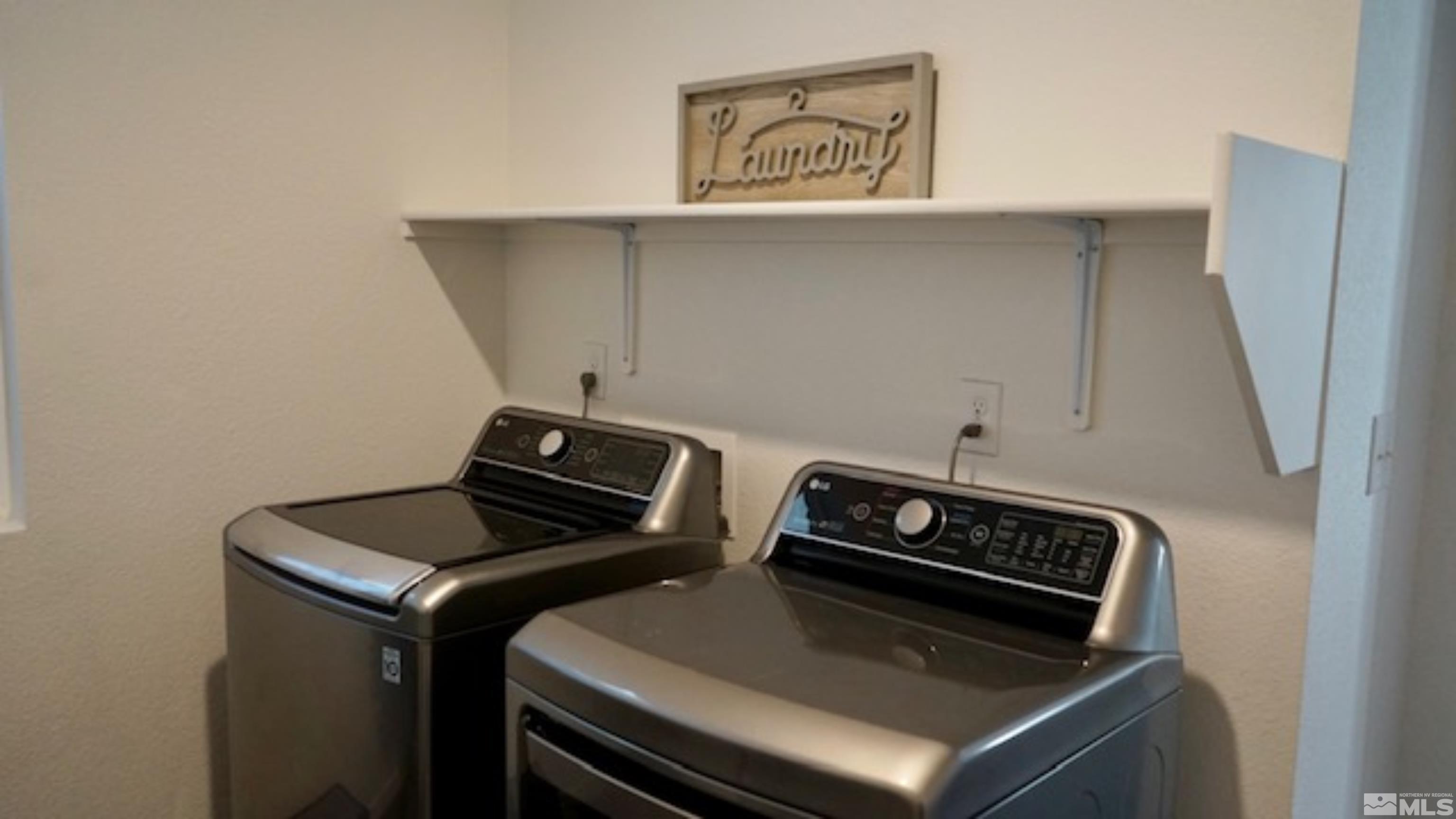 9609 Nautical Mile Road Reno, NV 89506 - Photo 9 of 14 Photo 10