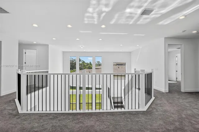 an empty room with a empty space