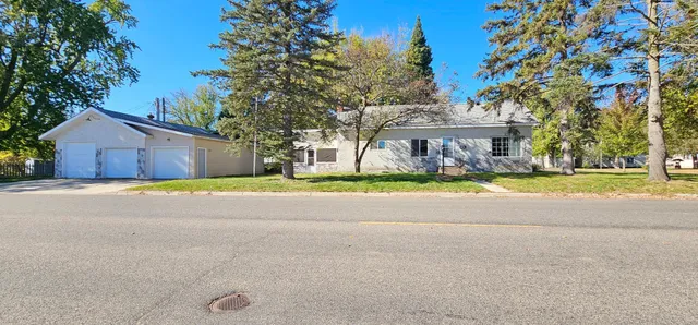 $179,900 | 430 D Street Northeast, Brainerd, MN 56401