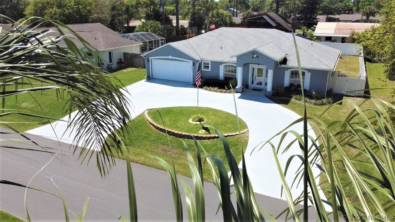 2924 Royal Palm Drive Edgewater, FL 32141 - Photo 3 of 43 an aerial view of a house having swimming pool