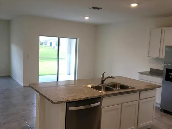 $2,495 | 17419 Harvest Moon Way, Bradenton, FL 34211