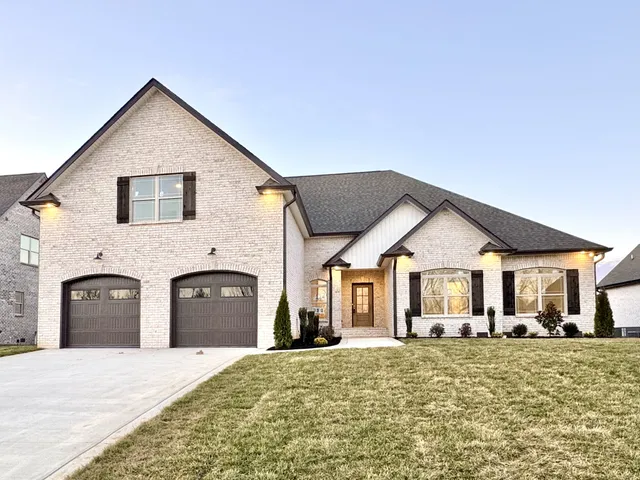 $655,750 | 390 Young Lane, Pleasant View, TN 37146