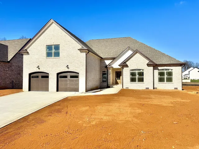 $655,750 | 390 Young Lane, Pleasant View, TN 37146
