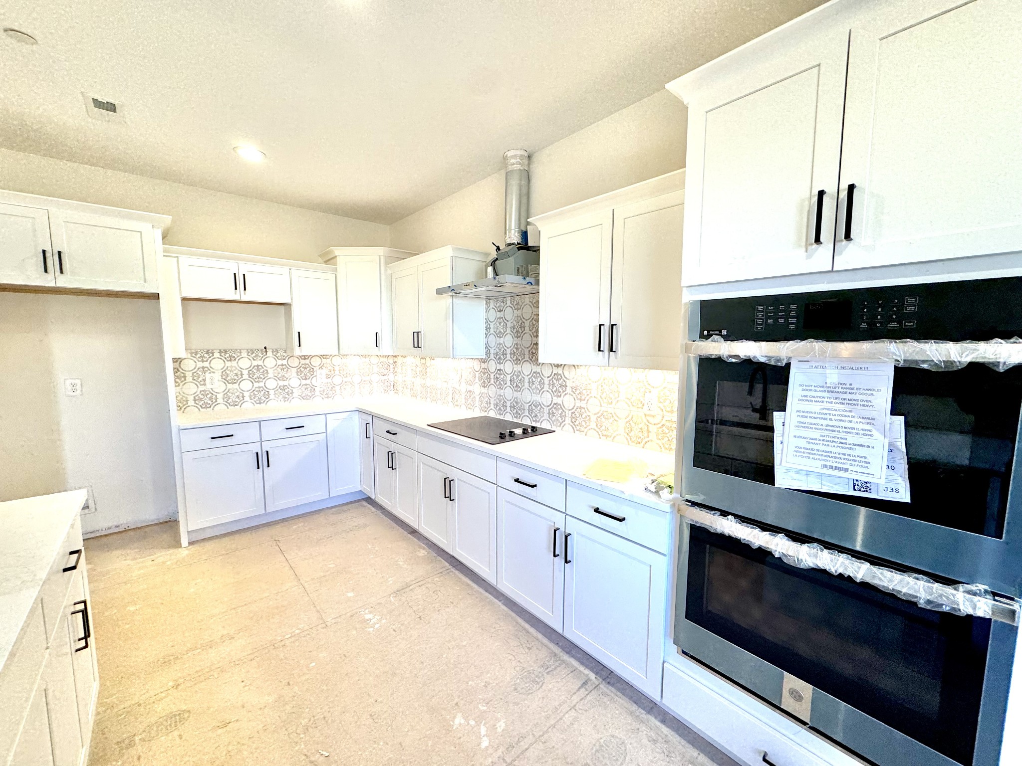 390 Young Lane Pleasant View, TN 37146 - Photo 14 of 48 a large kitchen with a stove