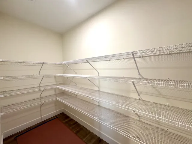 $655,750 | 390 Young Lane, Pleasant View, TN 37146