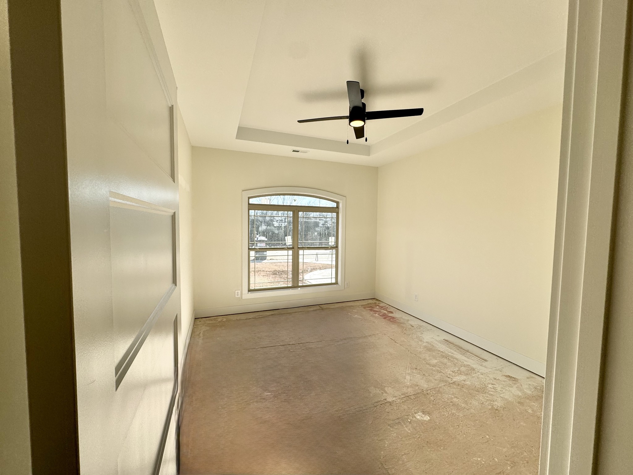 390 Young Lane Pleasant View, TN 37146 - Photo 31 of 48 a view of an empty room and a window