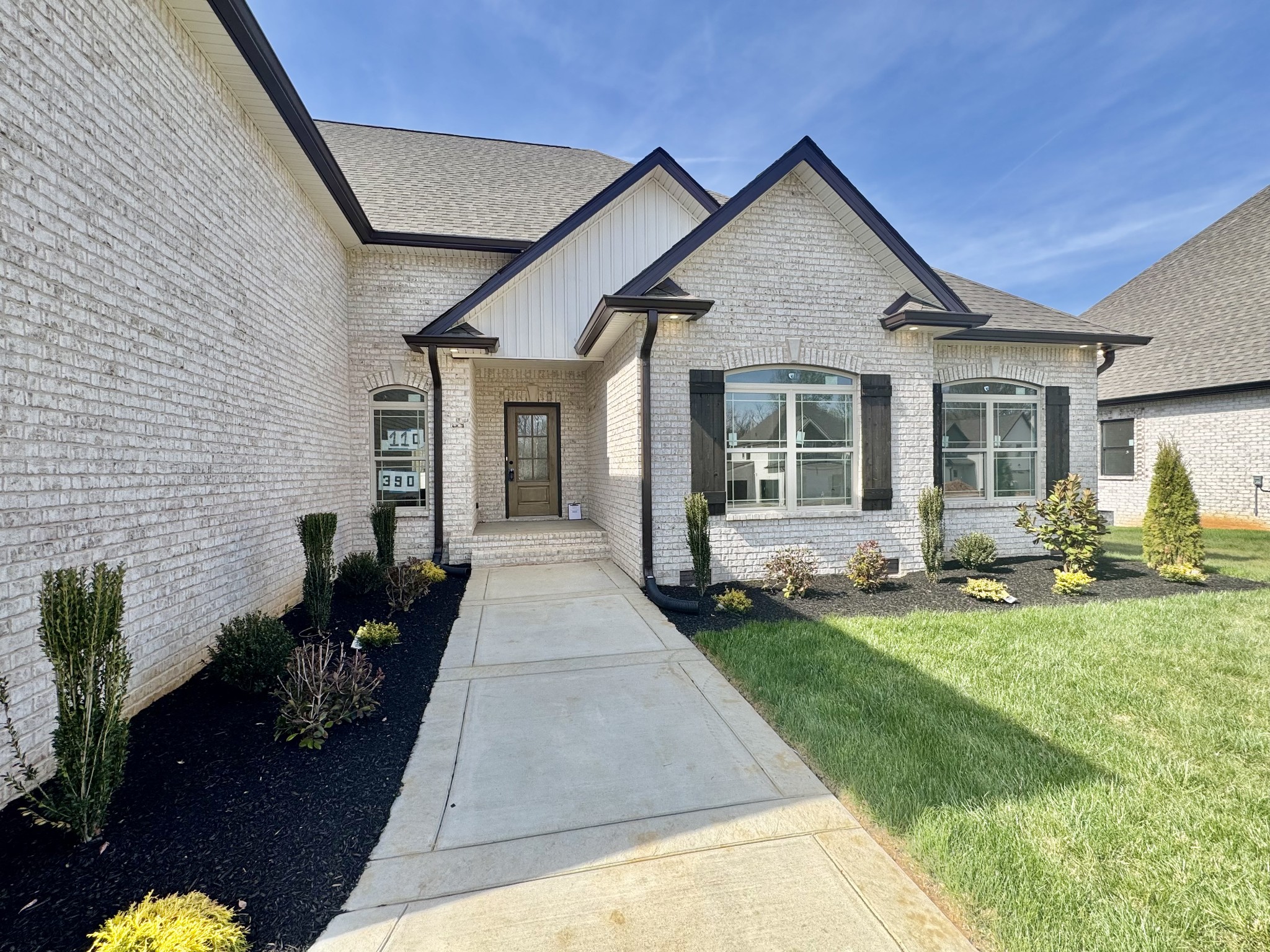 390 Young Lane Pleasant View, TN 37146 - Photo 4 of 59