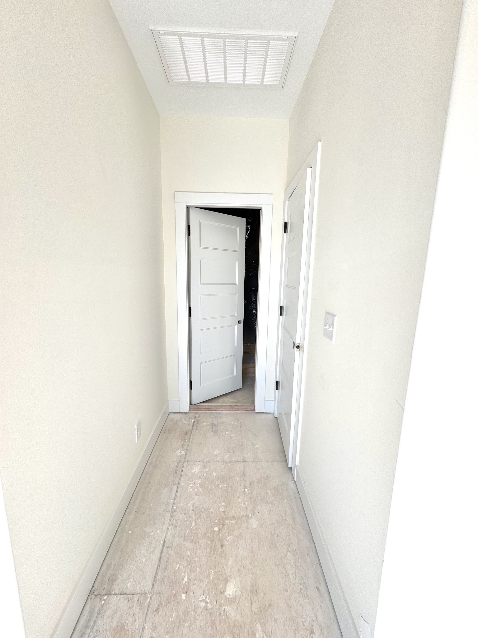 390 Young Lane Pleasant View, TN 37146 - Photo 44 of 48 a view of a room with a hallway