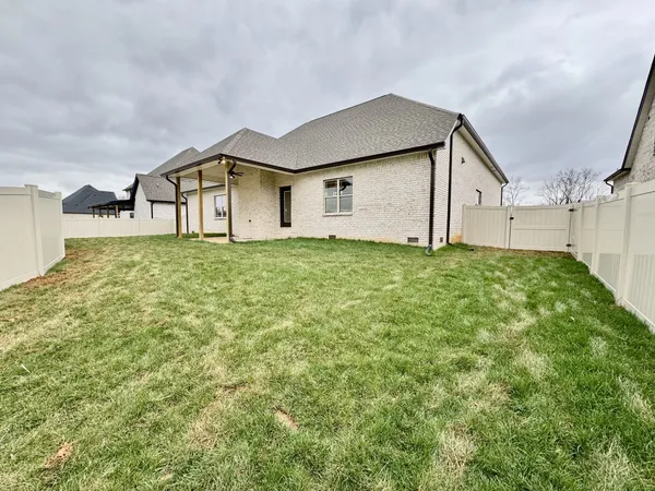 $655,750 | 390 Young Lane, Pleasant View, TN 37146