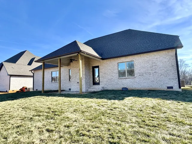 $655,750 | 390 Young Lane, Pleasant View, TN 37146