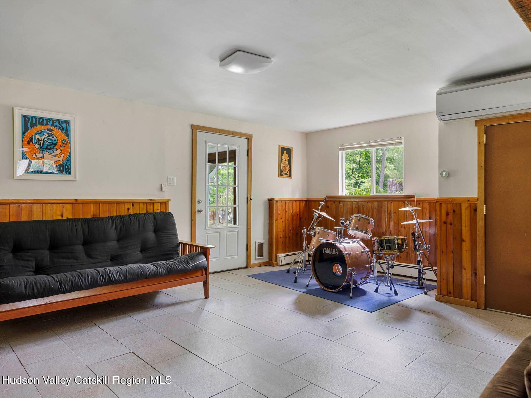 72 Van Dale Road Woodstock, NY 12498 - Photo 28 of 37 photo_online_044