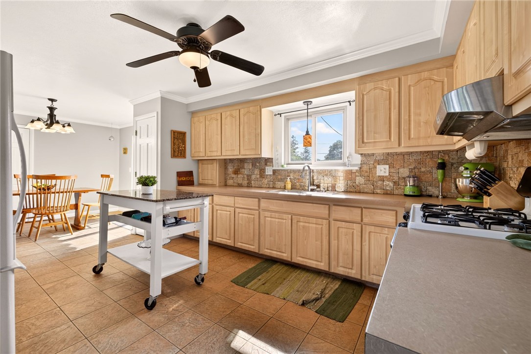 768 Dewitt Road Webster, NY 14580 - Photo 14 of 30