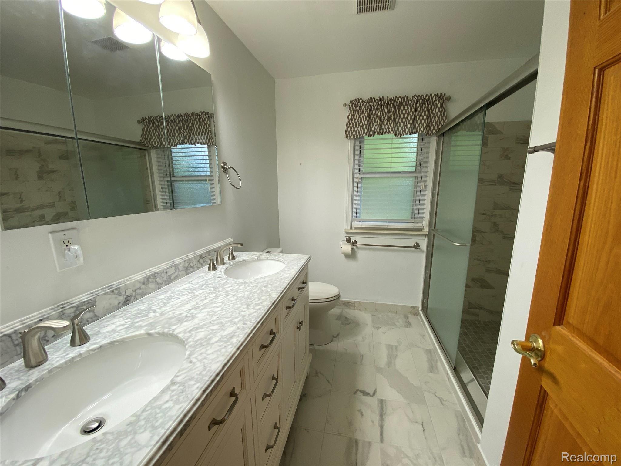 3400 Crooks Road Rochester, MI 48309 - Photo 9 of 17 9.JPG