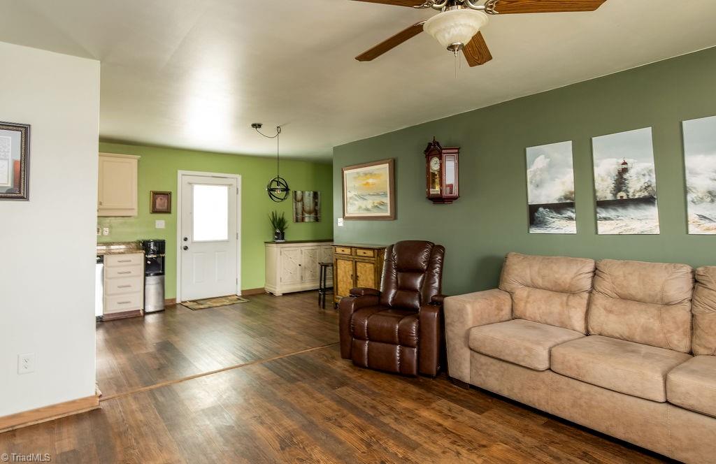 4705 Beau Court Trinity, NC 27370 - Photo 4 of 20