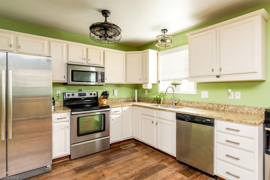 4705 Beau Court Trinity, NC 27370 - Photo 5 of 20