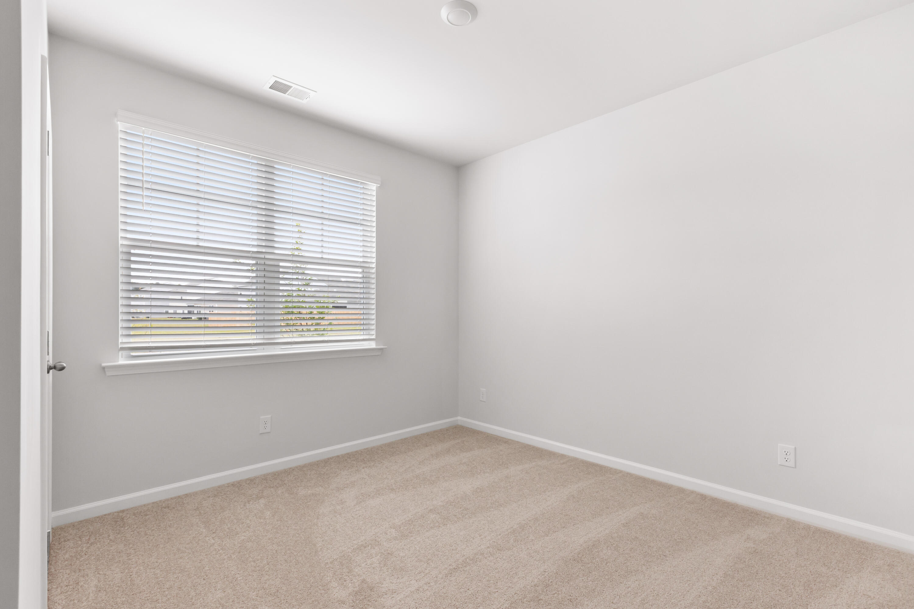 435 Lk Rdg Boulevard Summerville, SC 29486 - Photo 5 of 32 Cali Interior-3