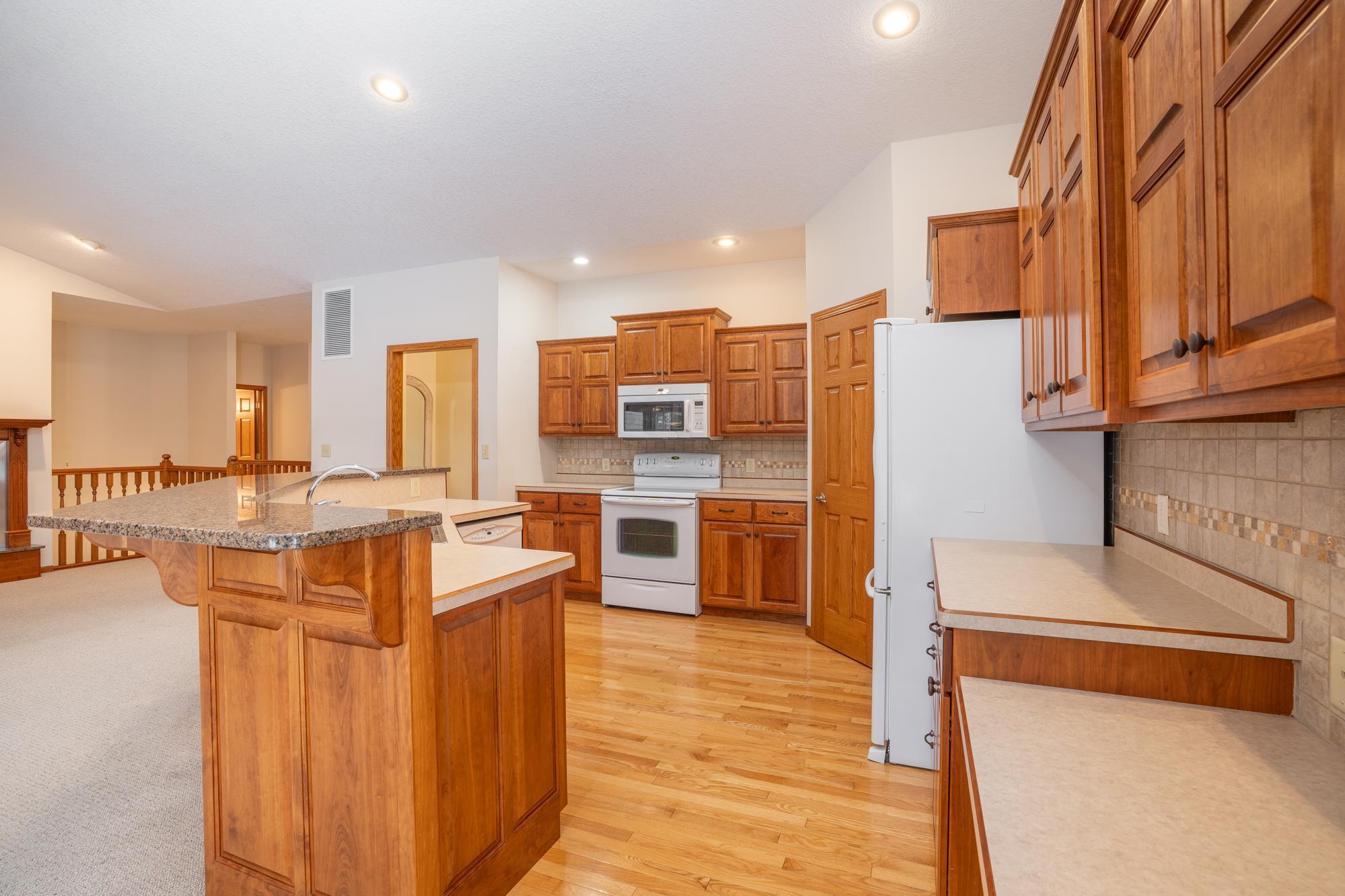 126 Acorn Avenue Northwest New London, MN 56273 - Photo 15 of 28